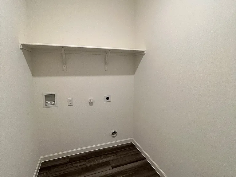 1710 Washington St — Photo 15