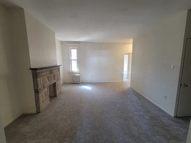 1812 Brownsville Rd #2 — Photo 5