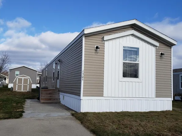 1305 Windridge Ln, Fremont, MI 49412