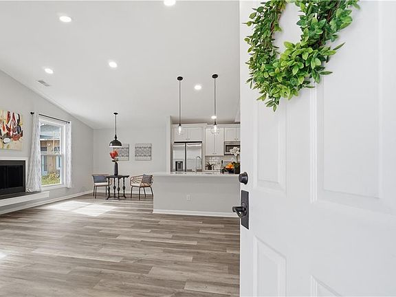 5th image of 1105 Ginger Ridge Ct