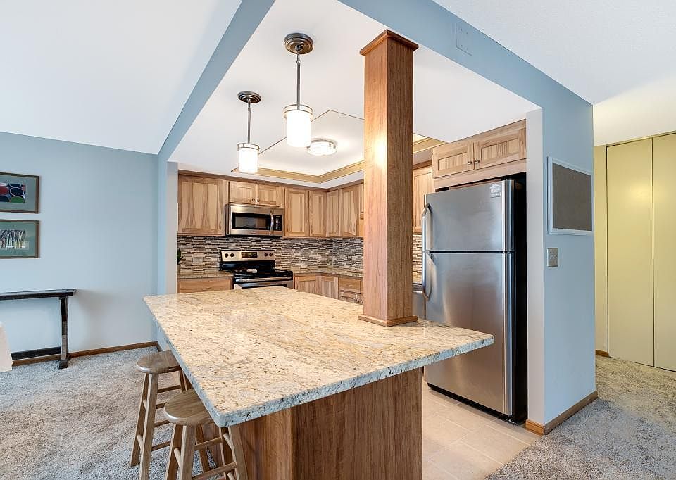 1st image of 2885 Knox Ave S APT 208