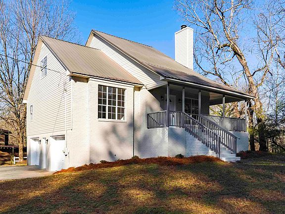 4th image of 150 Beaver Ridge Dr