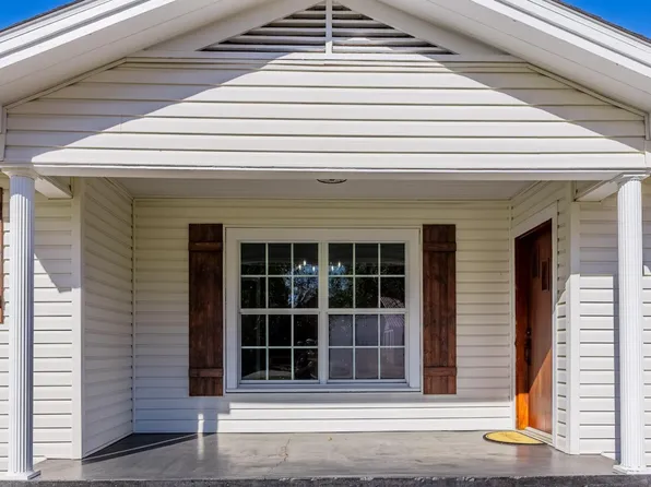 322 McGregor St, Blackshear, GA 31516