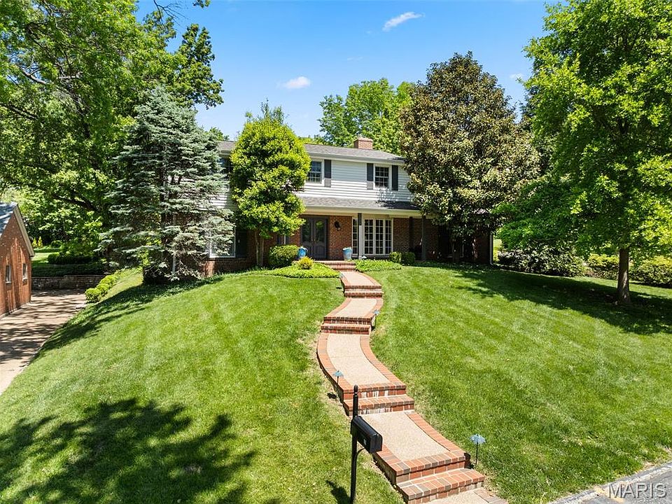 1st image of 29 Thorndell Dr