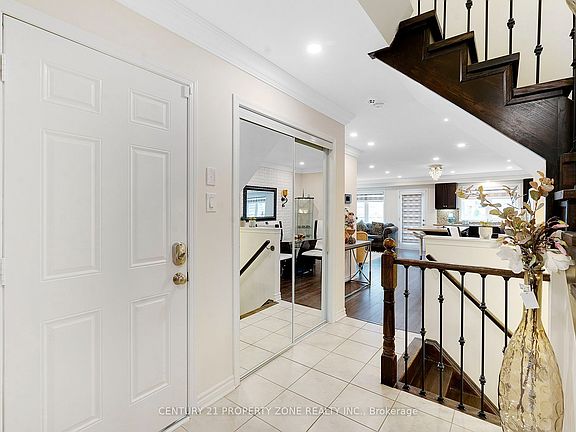5th image of 12 Lothbury Dr