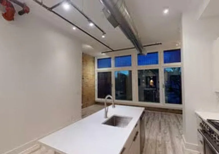 1710 Elm St #2 — Photo 2