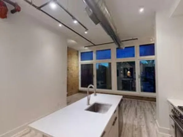 1710 Elm St, Cincinnati, OH