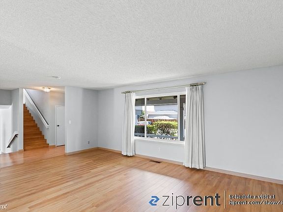 5th image of 2804 Glen Donegal Dr