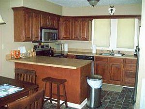4th image of 8275 Canterbury Dr #8275