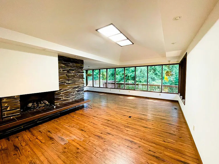 11105 SE 59th St — Photo 5