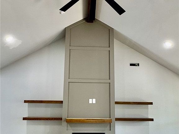 3rd image of 8 Marionet Cir