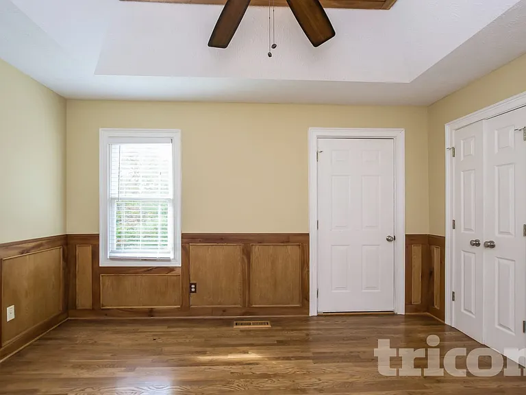 160 Eagle Glen Dr — Photo 8
