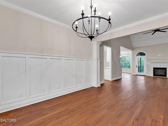 5th image of 1901 Willow View Ln