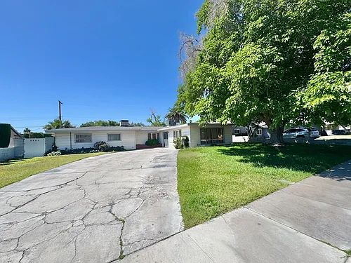 2901 Burton Ave Photo 1