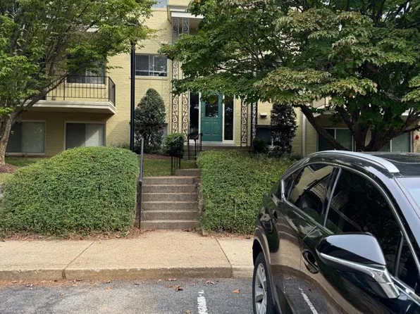 10524 Weymouth St #W-1, Bethesda, MD 20814