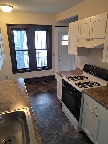 52 Alden St #202 Photo 1
