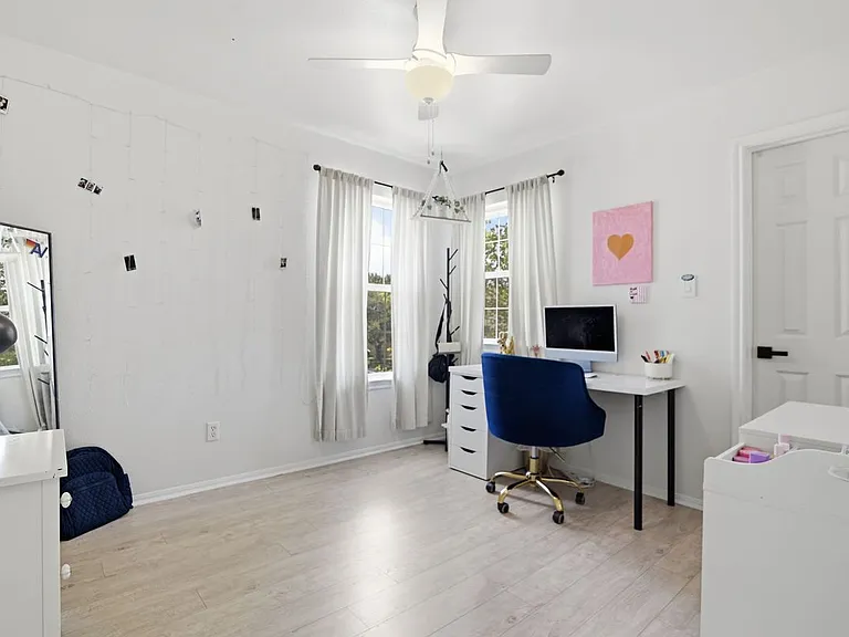 20515 View Mdw — Photo 17