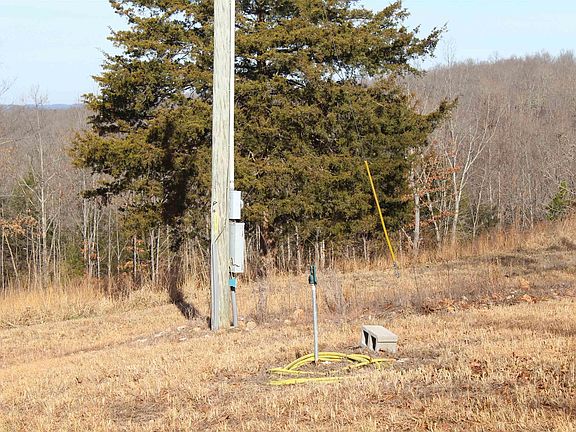 3rd image of 1363 Fry Rd