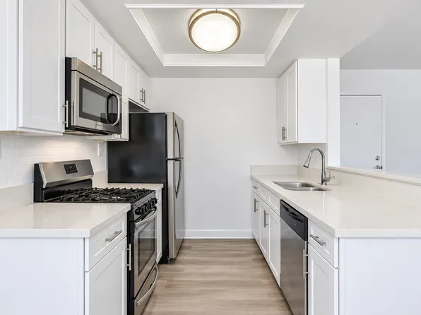 7705 Hampton Ave Property, 7705 Hampton Ave APT 214, Los Angeles, CA 90046