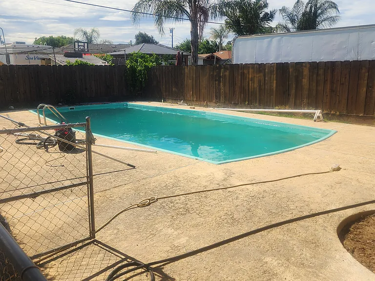 2305 Joy Ave — Photo 12