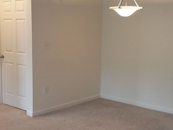 4th image of 8011 Valle Creek Pkwy Unit 202