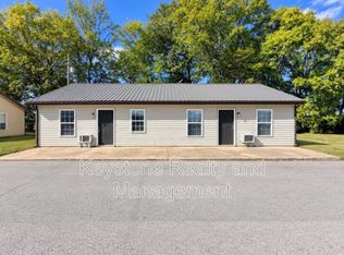 919 Gabby Ln, Oak Grove, KY 42262