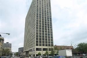 1st image of 4343 N Clarendon Ave APT 2509