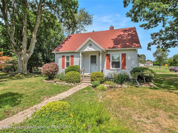 202 Pine St, Webberville, MI 48892