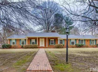 927 Brentwood Dr, Burlington, NC 27215