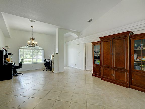 3rd image of 5823 NW West Dooley Circle
