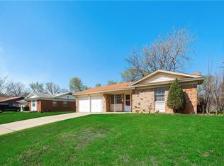 6305 Melinda Dr, Forest Hill, TX 76119
