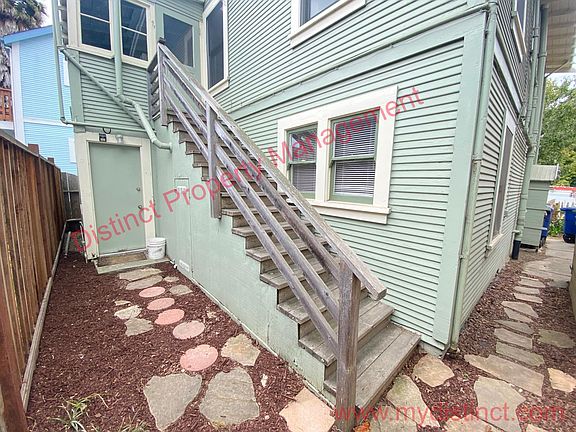2nd image of 122 Cedar St #1/2