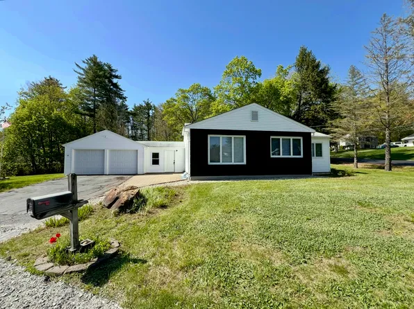 152 Woodland Ave, Gilford, NH 03249