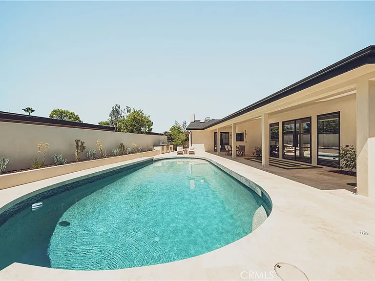 4195 Alonzo Ave — Photo 55