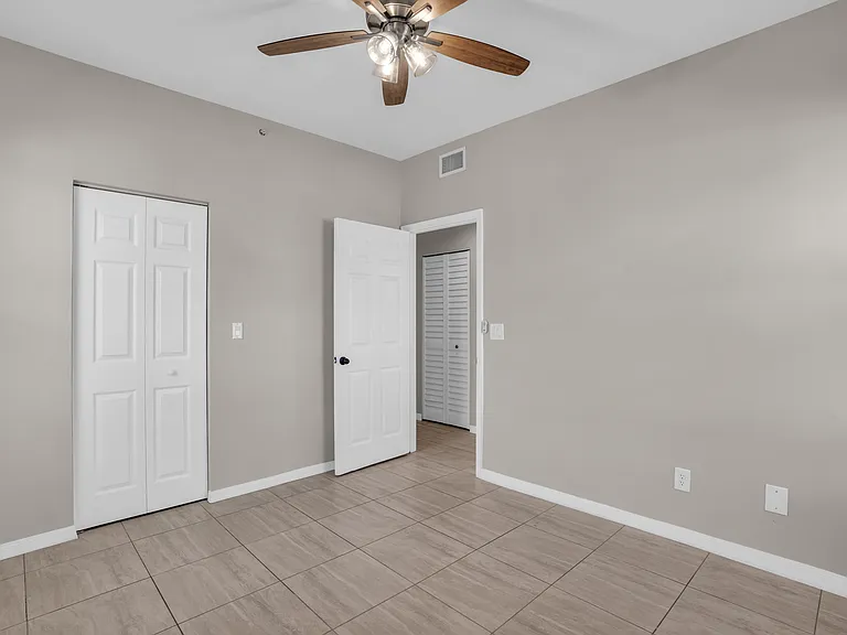 6560 Huntington Lakes Cir #1 — Photo 24
