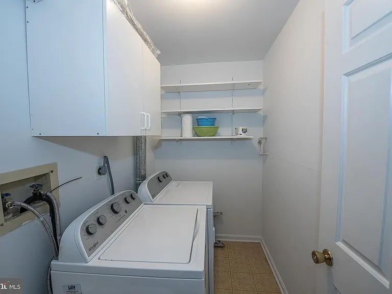 36 Le Forge Ct — Photo 14