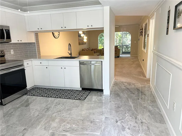 3011 Sandpiper Bay Cir #C102 — Photo 5