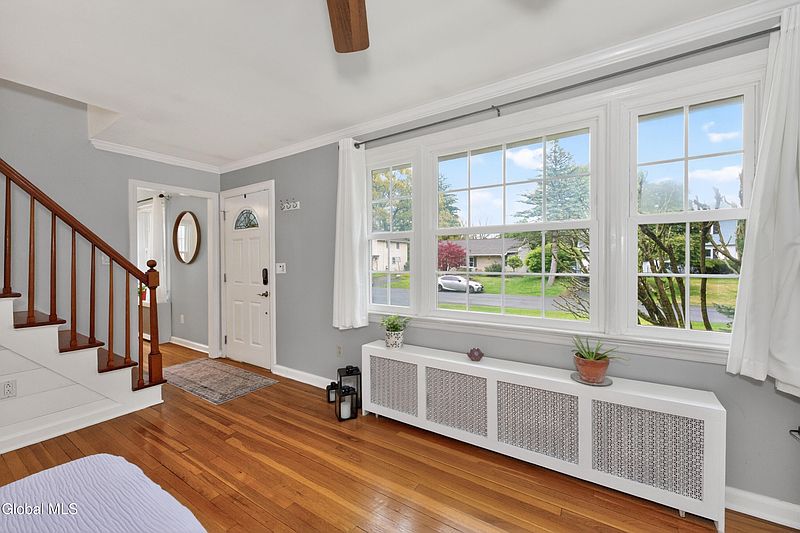 5th image of 22 Chapman Drive