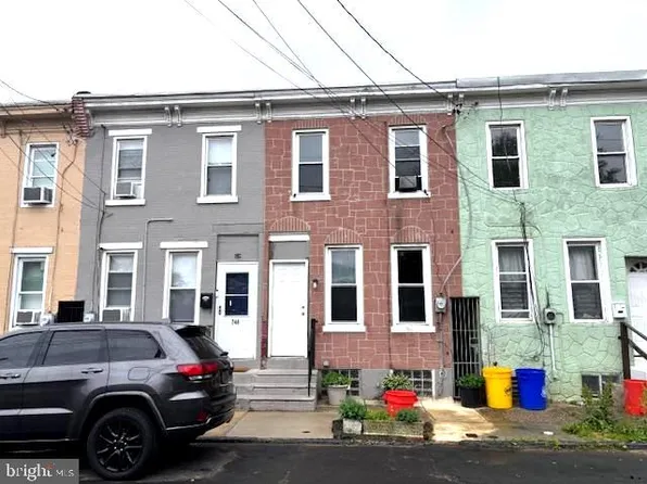 744 Cherry St, Camden, NJ 08103