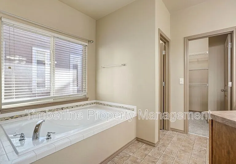 4862 Preachers Hollow Trl — Photo 21