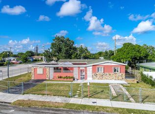 19900 NW 3rd Ct, Miami Gardens, FL 33169