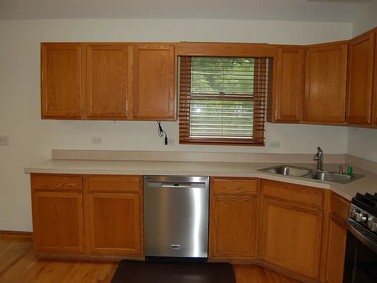 3S572 Haylett Ave — Photo 6