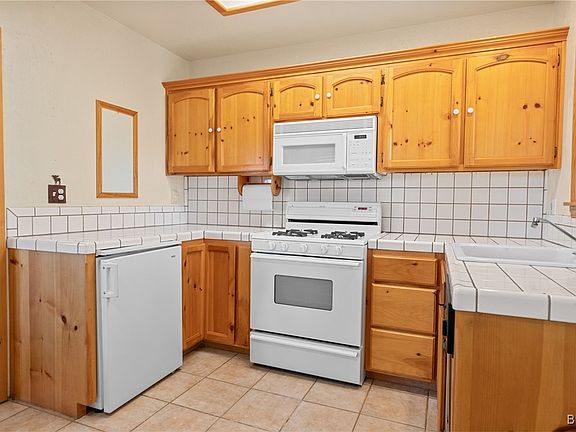 4th image of 1025 Fawnskin Dr