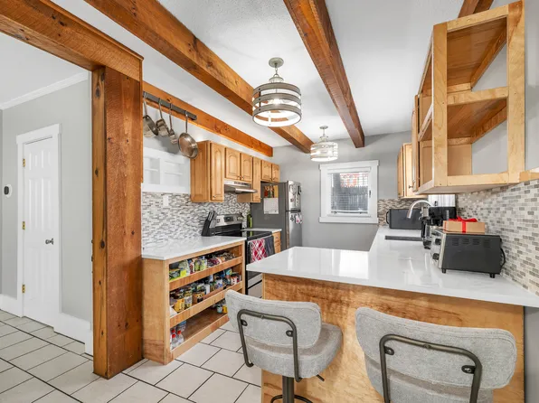 10 Court St #B, Dover, NH 03820