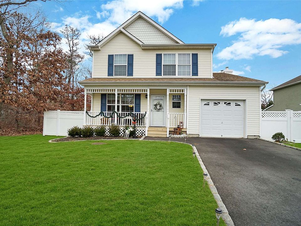 1st image of 9 Evergreen Ave
