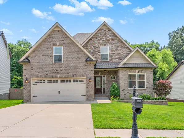 1496 Amberley Dr, Clarksville, TN 37043