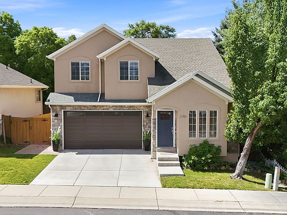 2nd image of 2246 E Evergreen View Ct