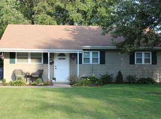 22 Roland Ave, O'Fallon, MO 63366