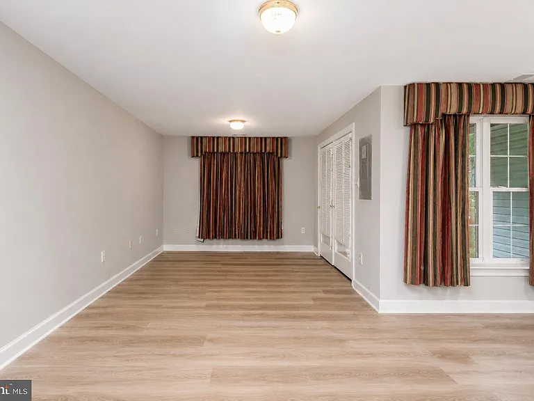 8 Calabash Ct — Photo 38