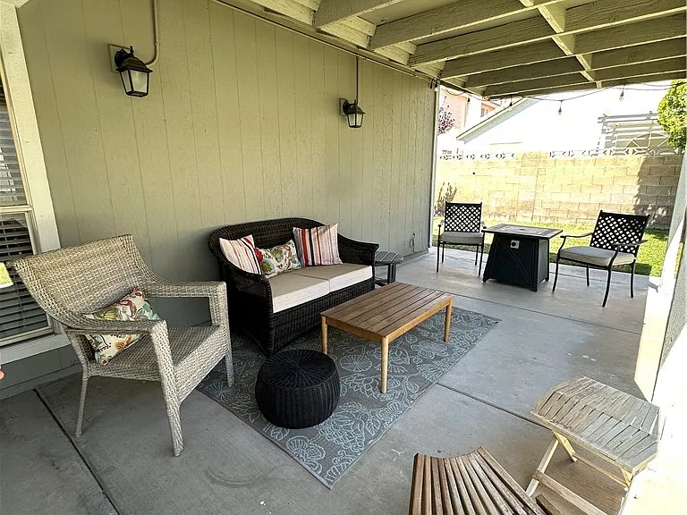 4053 Broadriver Dr — Photo 32